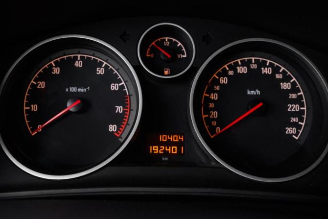 Opel Astra H Рестайлинг с пробегом 2011 года, цена 599 000 рублей, 192390 км, седан, Автокод Объявления
