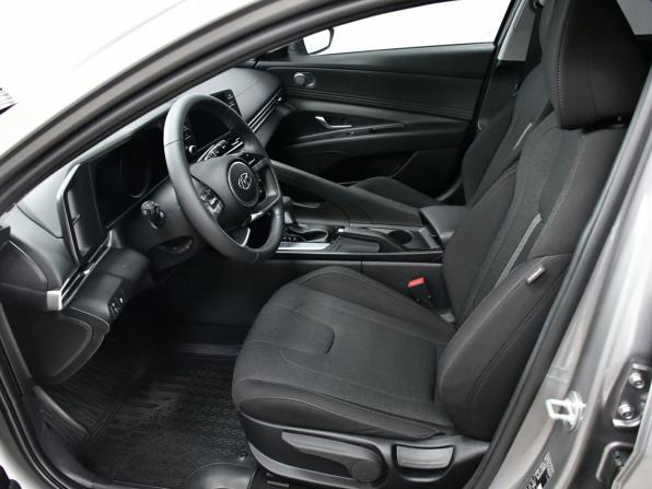 Hyundai Elantra VII (CN7) с пробегом 2022 года, цена 1 987 000 рублей, 33903 км, седан, Автокод Объявления