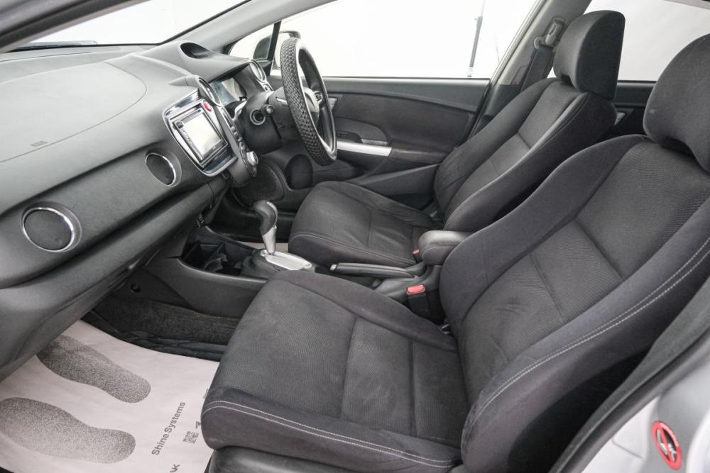 Honda Insight II Рестайлинг Красноярск  - изображение 14