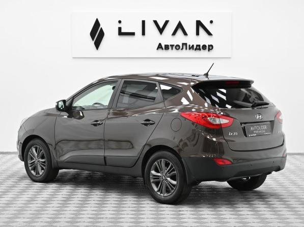 Hyundai ix35 I Рестайлинг с пробегом 2015 года, цена 1 019 000 рублей, 118635 км, внедорожник, Автокод Объявления