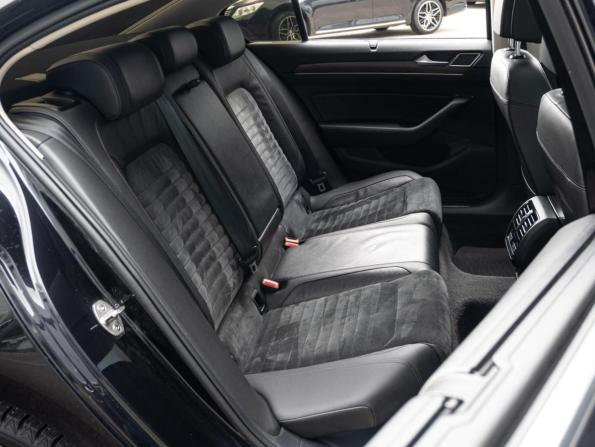 Volkswagen Passat B8 с пробегом 2017 года, цена 2 520 000 рублей, 167915 км, седан, Автокод Объявления
