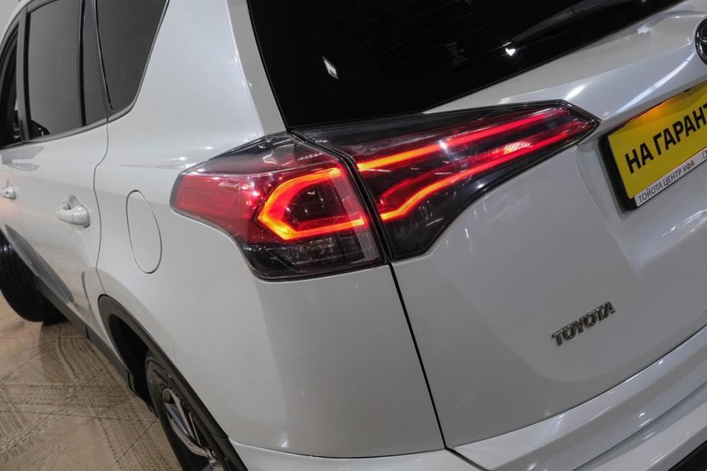 Toyota RAV4 IV (XA40) Рестайлинг Новокузнецк  - изображение 10