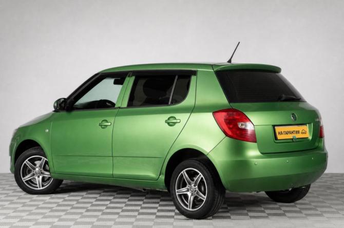 Skoda Fabia II Рестайлинг с пробегом 2012 года, цена 819 000 рублей, 204300 км, хэтчбек, Автокод Объявления