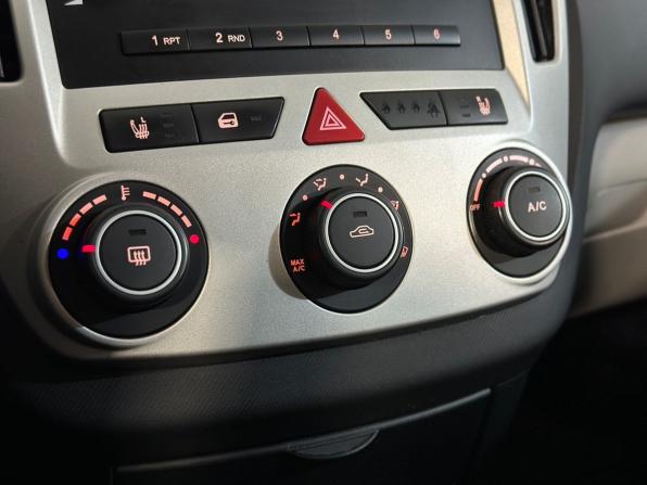Kia Ceed I с пробегом 2009 года, цена 749 900 рублей, 190579 км, универсал, Автокод Объявления