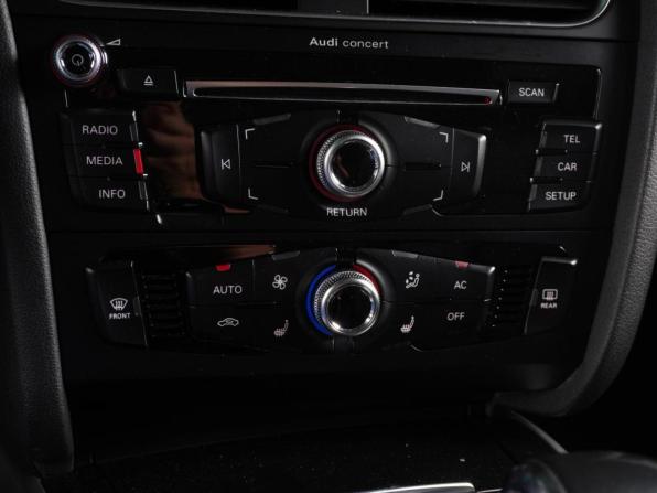 Audi A4 IV (B8) Рестайлинг с пробегом 2013 года, цена 1 445 000 рублей, 172098 км, седан, Автокод Объявления