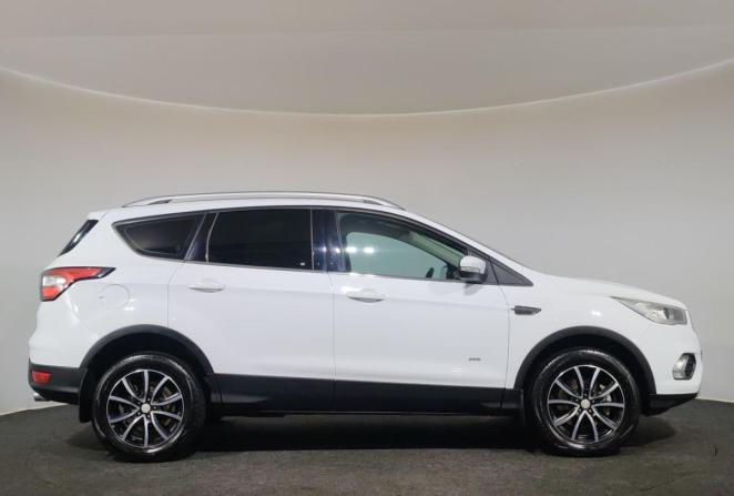 Ford Kuga II Рестайлинг с пробегом 2018 года, цена 2 000 000 рублей, 106963 км, внедорожник, Автокод Объявления