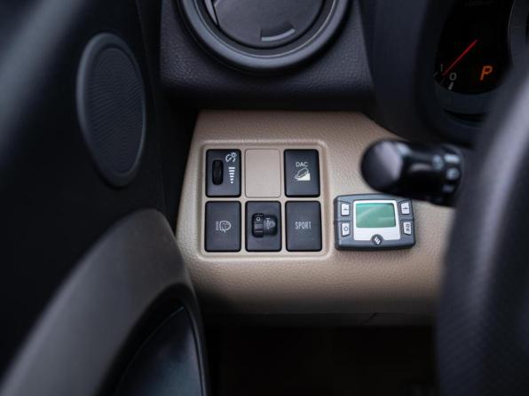 Toyota RAV4 III (XA30) Рестайлинг с пробегом 2012 года, цена 1 299 000 рублей, 221373 км, внедорожник, Автокод Объявления