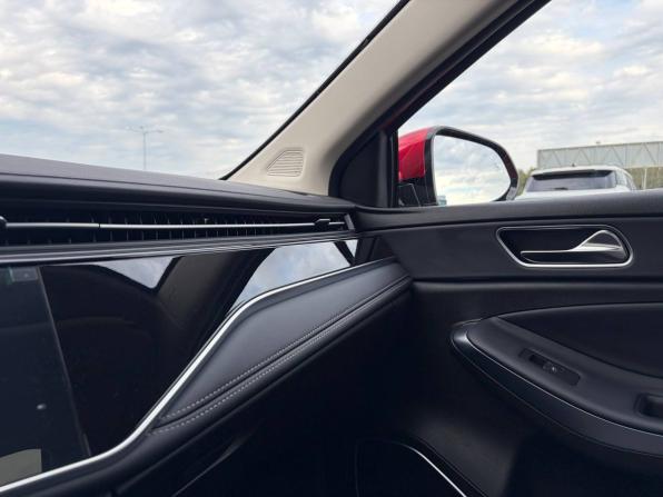 Omoda S5 с пробегом 2023 года, цена 1 595 000 рублей, 4300 км, седан, Автокод Объявления