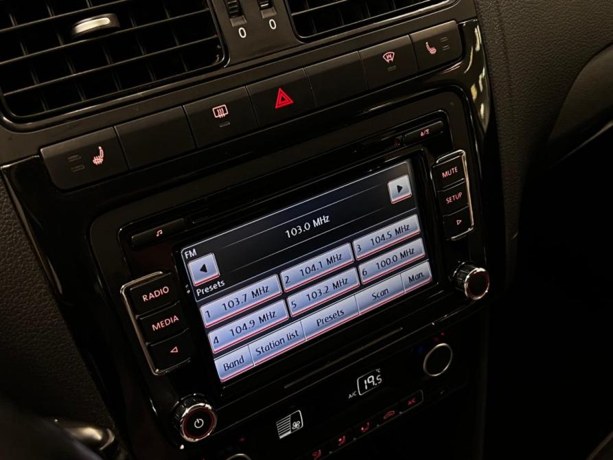 Volkswagen Polo V Санкт-Петербург  - изображение 11