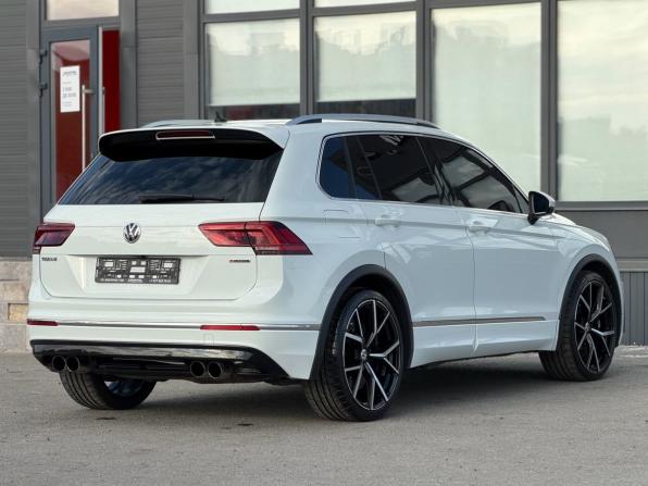 Volkswagen Tiguan II с пробегом 2018 года, цена 2 300 000 рублей, 206682 км, внедорожник, Автокод Объявления