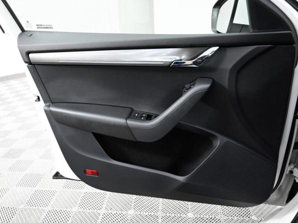 Skoda Octavia III (A7) Рестайлинг с пробегом 2019 года, цена 1 159 000 рублей, 73394 км, лифтбек, Автокод Объявления