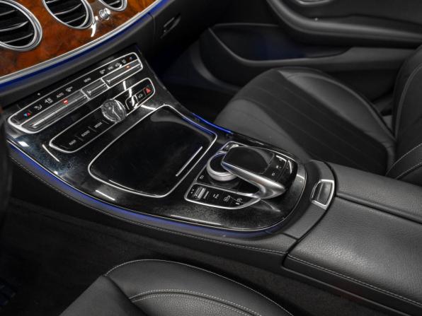 Mercedes-Benz E-Класс V (W213 S213 C238) с пробегом 2016 года, цена 2 650 000 рублей, 107789 км, седан, Автокод Объявления