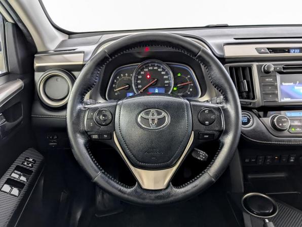 Toyota RAV4 IV (XA40) с пробегом 2015 года, цена 1 825 000 рублей, 236892 км, внедорожник, Автокод Объявления
