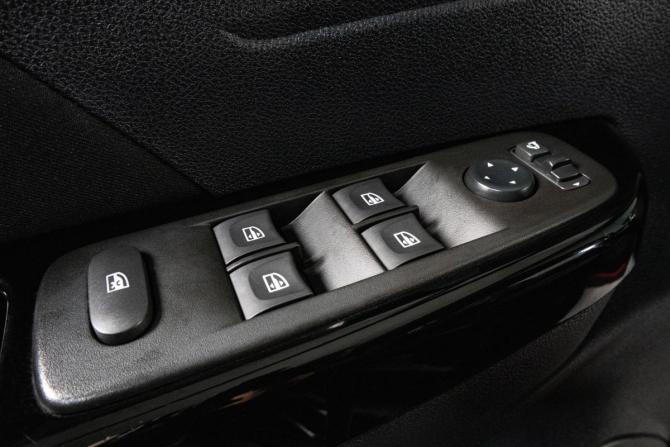 Renault Kaptur I Рестайлинг с пробегом 2020 года, цена 1 729 000 рублей, 58517 км, внедорожник, Автокод Объявления