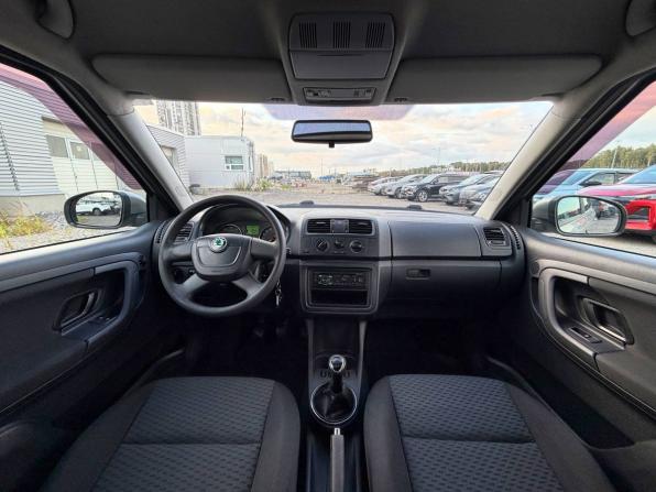 Skoda Fabia II Рестайлинг с пробегом 2011 года, цена 375 000 рублей, 286701 км, хэтчбек, Автокод Объявления