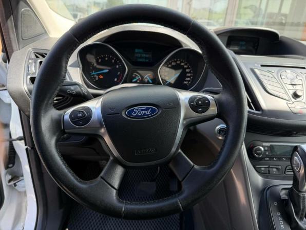 Ford Kuga II с пробегом 2015 года, цена 1 250 000 рублей, 210521 км, внедорожник, Автокод Объявления
