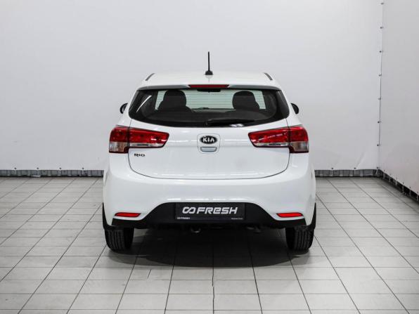 Kia Rio III Рестайлинг с пробегом 2017 года, цена 1 199 000 рублей, 77506 км, хэтчбек, Автокод Объявления