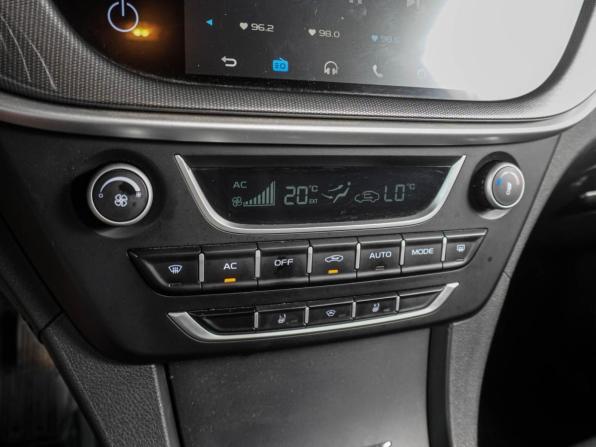 Geely Emgrand 7 I Рестайлинг с пробегом 2019 года, цена 1 114 000 рублей, 112986 км, седан, Автокод Объявления