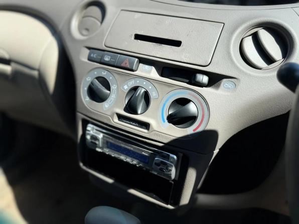 Toyota Platz с пробегом 2003 года, цена 379 000 рублей, 246823 км, седан, Автокод Объявления