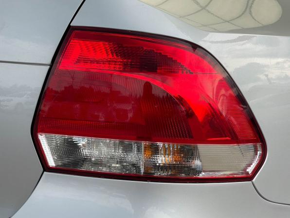 Volkswagen Polo V Рестайлинг с пробегом 2015 года, цена 977 000 рублей, 111947 км, седан, Автокод Объявления