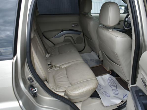 Mitsubishi Outlander II с пробегом 2008 года, цена 749 000 рублей, 359608 км, внедорожник, Автокод Объявления