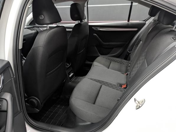 Skoda Octavia III (A7) Рестайлинг с пробегом 2020 года, цена 2 255 000 рублей, 49802 км, лифтбек, Автокод Объявления
