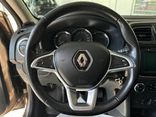 Renault Sandero II Рестайлинг с пробегом 2019 года, цена 1 090 000 рублей, 135000 км, хэтчбек, Автокод Объявления