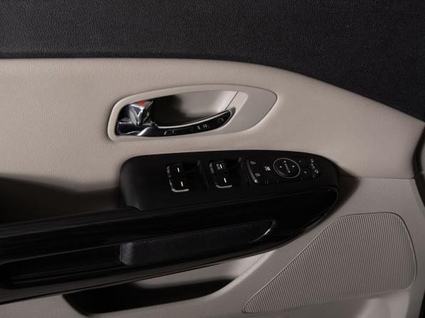 Kia Carnival III с пробегом 2019 года, цена 2 721 000 рублей, 148200 км, минивэн, Автокод Объявления