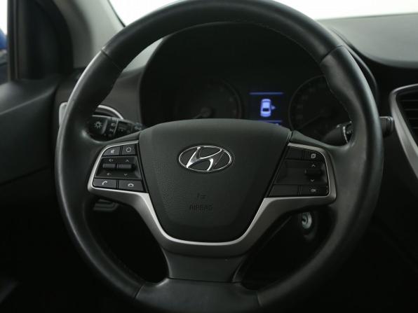 Hyundai Solaris II с пробегом 2017 года, цена 1 049 000 рублей, 151500 км, седан, Автокод Объявления