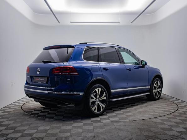 Volkswagen Touareg II Рестайлинг с пробегом 2015 года, цена 2 370 000 рублей, 239349 км, внедорожник, Автокод Объявления