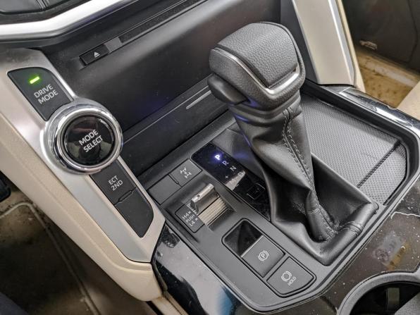 Toyota Land Cruiser 300 Series с пробегом 2022 года, цена 9 150 000 рублей, 31000 км, внедорожник, Автокод Объявления
