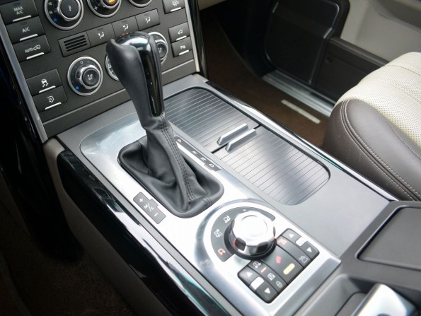 Land Rover Range Rover III Рестайлинг 2 с пробегом 2009 года, цена 1 849 000 рублей, 157839 км, внедорожник, Автокод Объявления