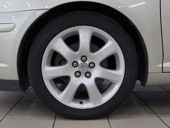 Toyota Avensis II с пробегом 2006 года, цена 878 000 рублей, 163600 км, седан, Автокод Объявления