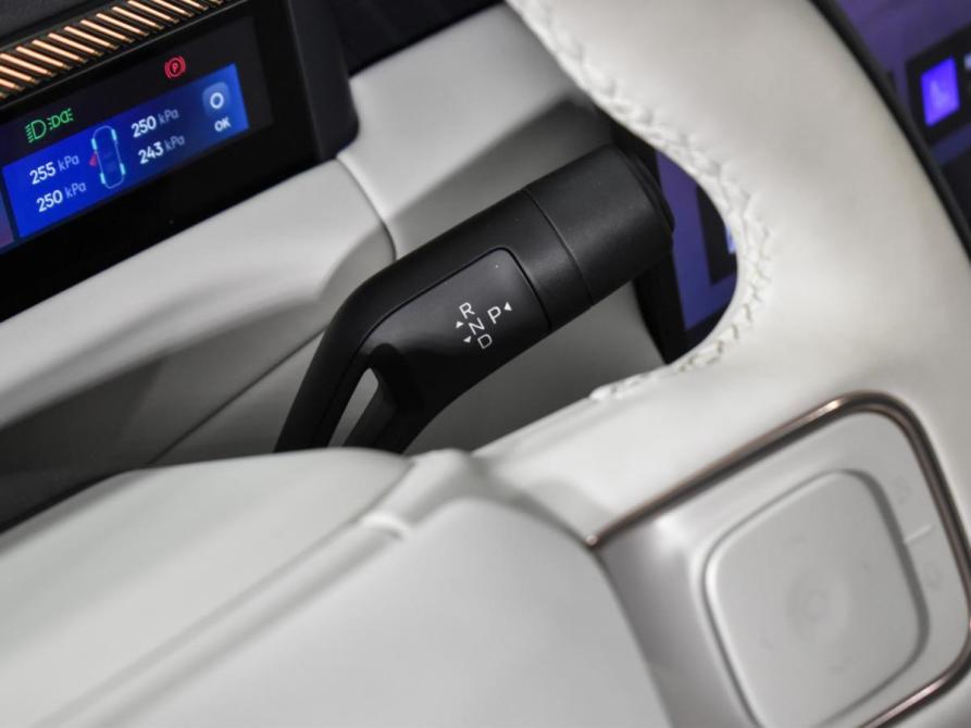 Lynk &amp; Co 900 Санкт-Петербург  - изображение 12