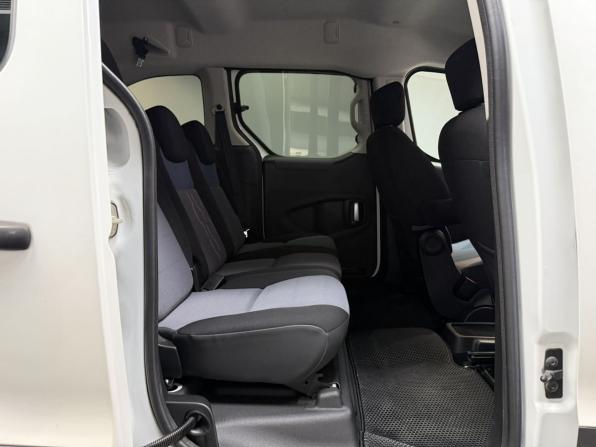Peugeot Partner II Рестайлинг с пробегом 2012 года, цена 980 000 рублей, 73606 км, компактвэн, Автокод Объявления