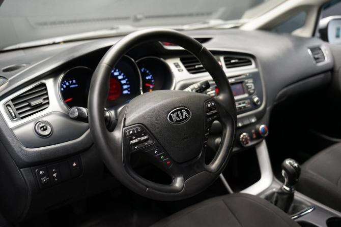 Kia Ceed II с пробегом 2012 года, цена 1 150 000 рублей, 167829 км, хэтчбек, Автокод Объявления