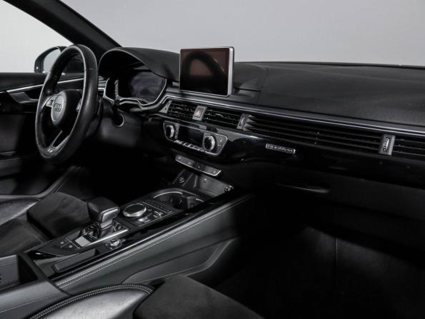 Audi A4 V (B9) с пробегом 2017 года, цена 2 472 574 рубля, 175673 км, седан, Автокод Объявления