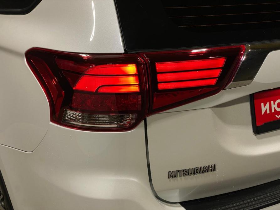 Mitsubishi Outlander III Рестайлинг 2 Челябинск  - изображение 7