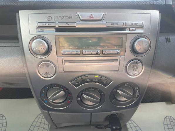 Mazda Demio II (DY) с пробегом 2004 года, цена 430 000 рублей, 300170 км, хэтчбек, Автокод Объявления