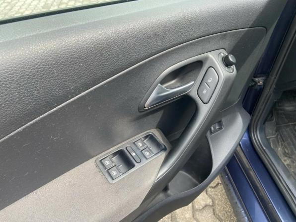 Volkswagen Polo V с пробегом 2010 года, цена 655 000 рублей, 186254 км, седан, Автокод Объявления
