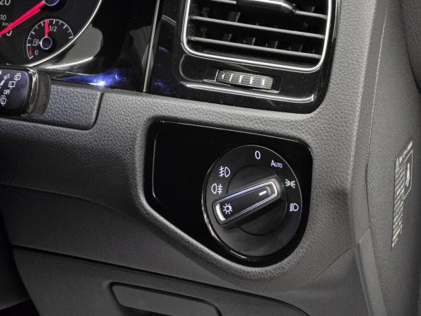 Volkswagen Golf VII с пробегом 2015 года, цена 1 249 000 рублей, 116000 км, универсал, Автокод Объявления