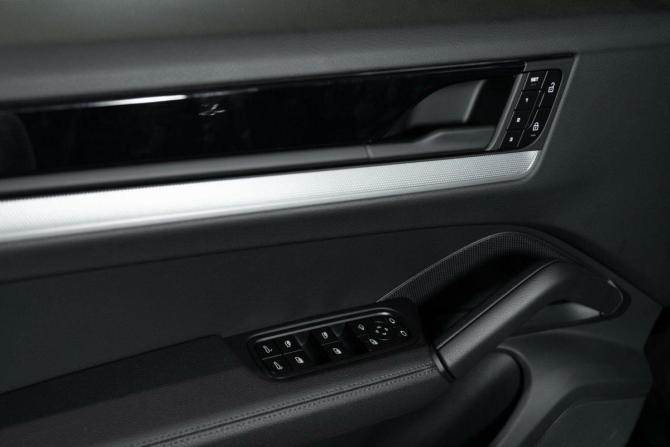 Новый Porsche Cayenne III Рестайлинг 2025 года, цена 16 610 000 рублей, внедорожник, Автокод Объявления