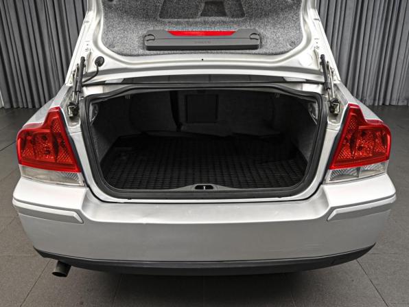 Volvo S60 I Рестайлинг с пробегом 2005 года, цена 770 000 рублей, 188788 км, седан, Автокод Объявления