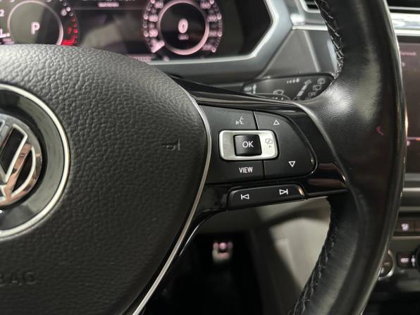 Volkswagen Tiguan II с пробегом 2018 года, цена 3 359 200 рублей, 115550 км, внедорожник, Автокод Объявления