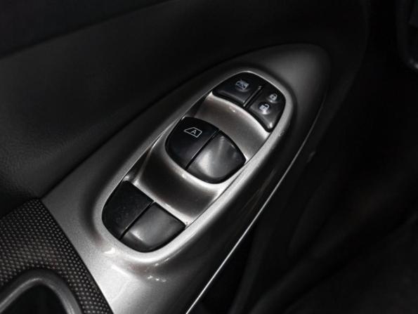Nissan Juke I с пробегом 2011 года, цена 900 000 рублей, 224033 км, внедорожник, Автокод Объявления