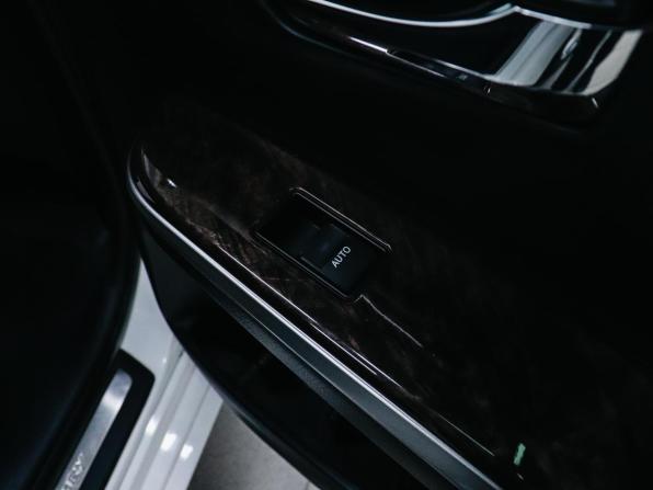 Toyota Camry VII (XV50) Рестайлинг с пробегом 2014 года, цена 1 960 000 рублей, 179626 км, седан, Автокод Объявления