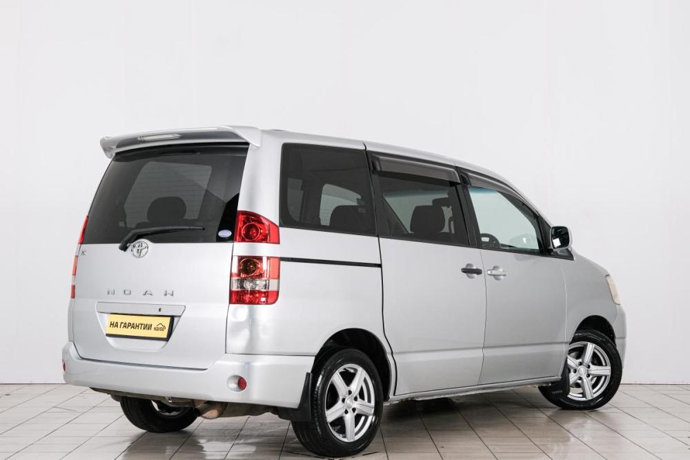 Toyota Noah I (R60) Красноярск  - изображение 7