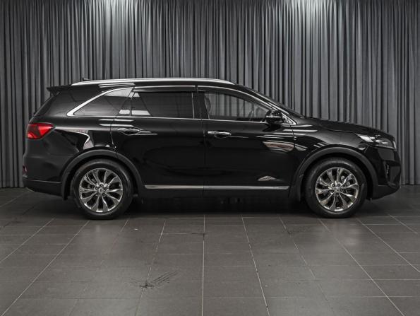 Kia Sorento III Prime Рестайлинг с пробегом 2018 года, цена 3 090 111 рублей, 78052 км, внедорожник, Автокод Объявления