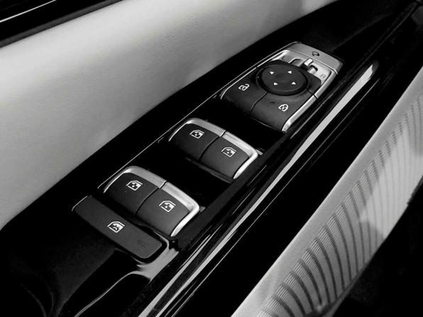 Kia Carnival IV с пробегом 2022 года, цена 4 800 000 рублей, 60407 км, минивэн, Автокод Объявления