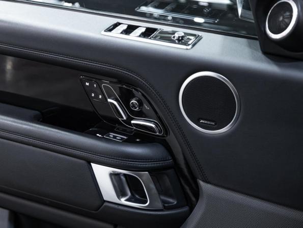 Land Rover Range Rover IV Рестайлинг с пробегом 2018 года, цена 5 599 000 рублей, 160181 км, внедорожник, Автокод Объявления
